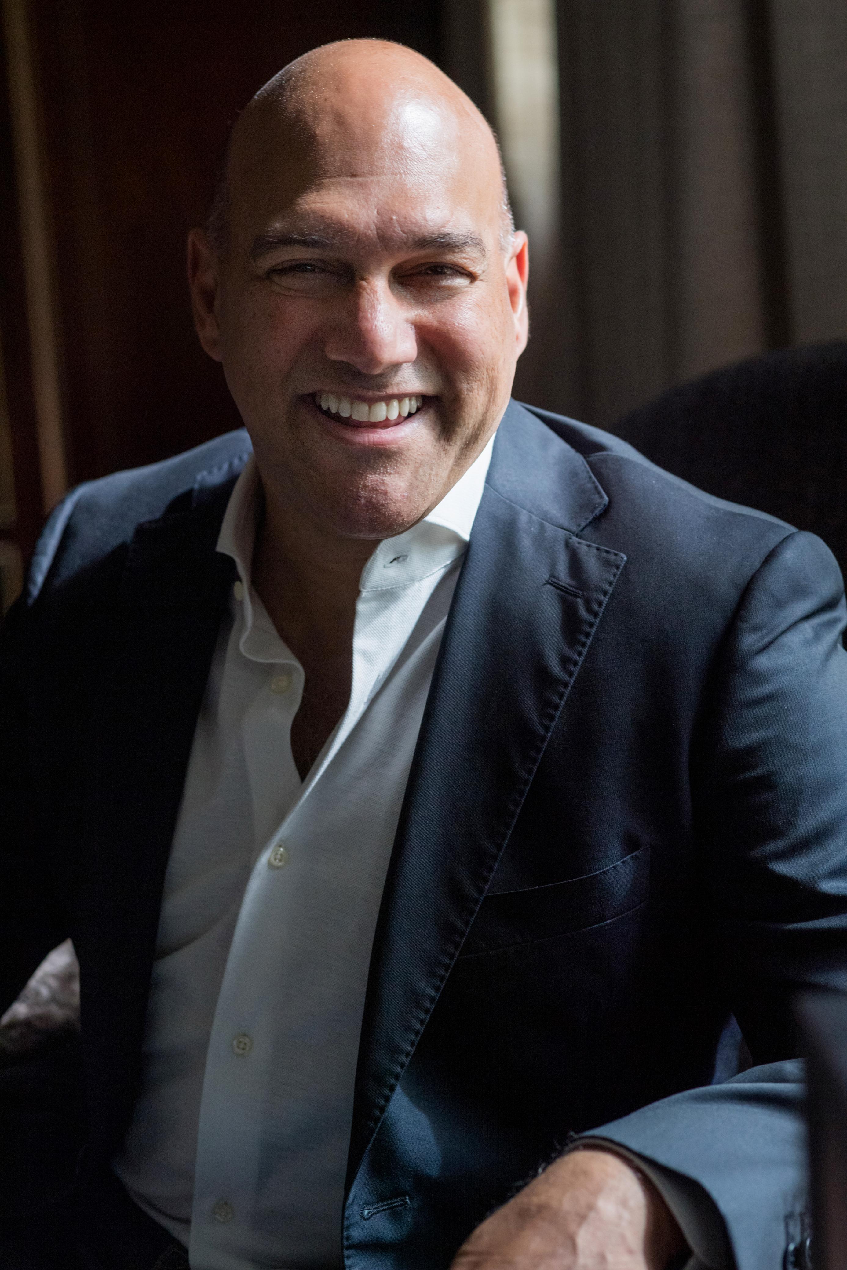 Salim Ismail — Press Photo